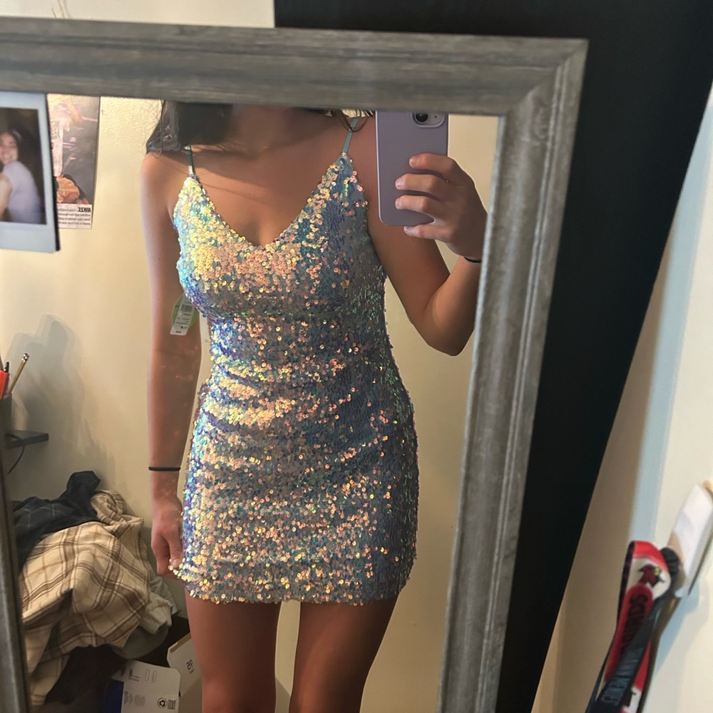 Blue sequin Windsor tight short dress